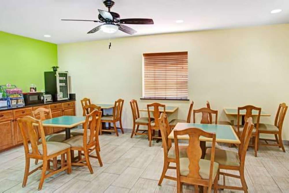 Ocean Breeze Inn St. Augustine Beach Bagian luar foto