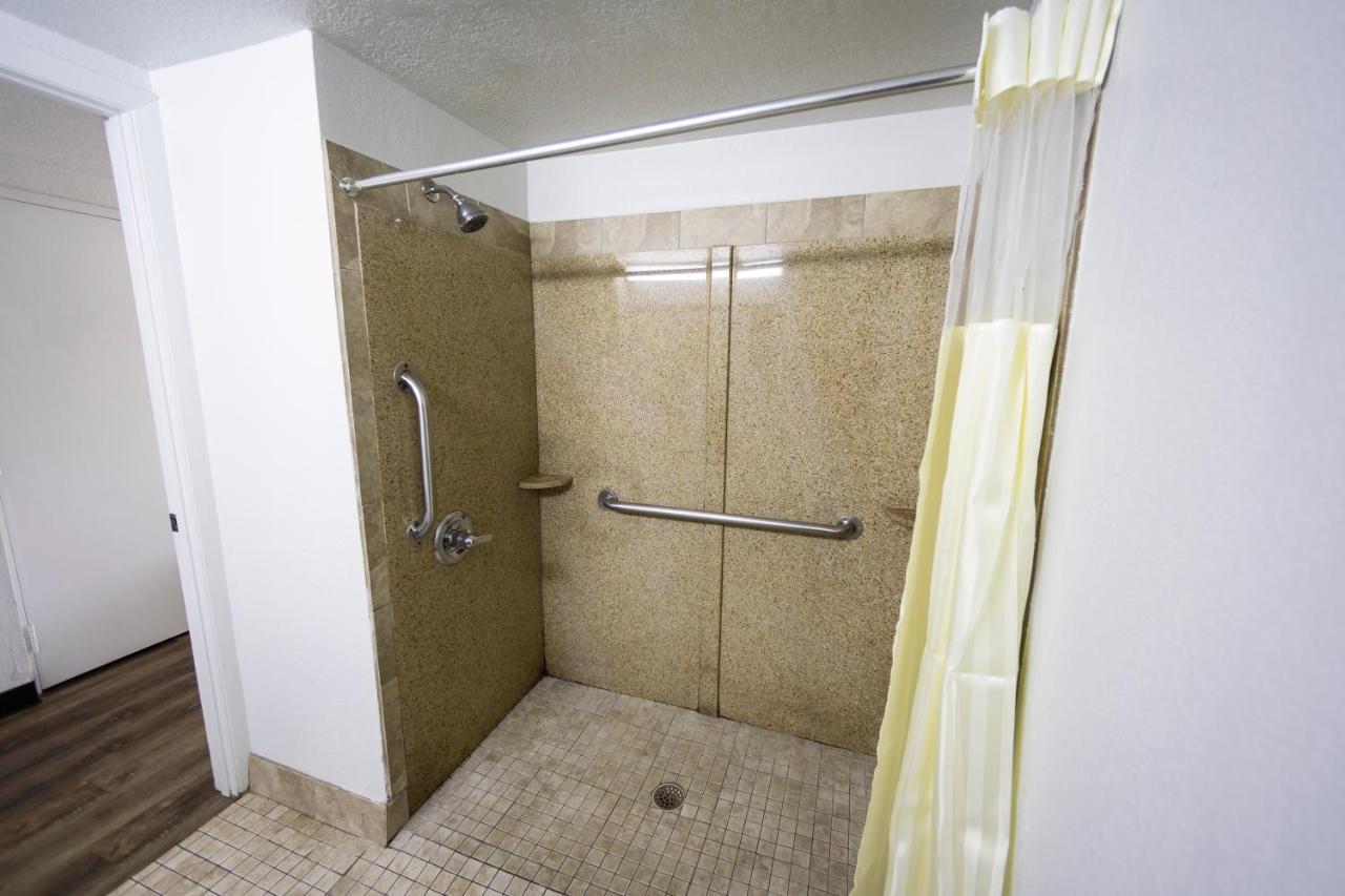 Ocean Breeze Inn St. Augustine Beach Bagian luar foto