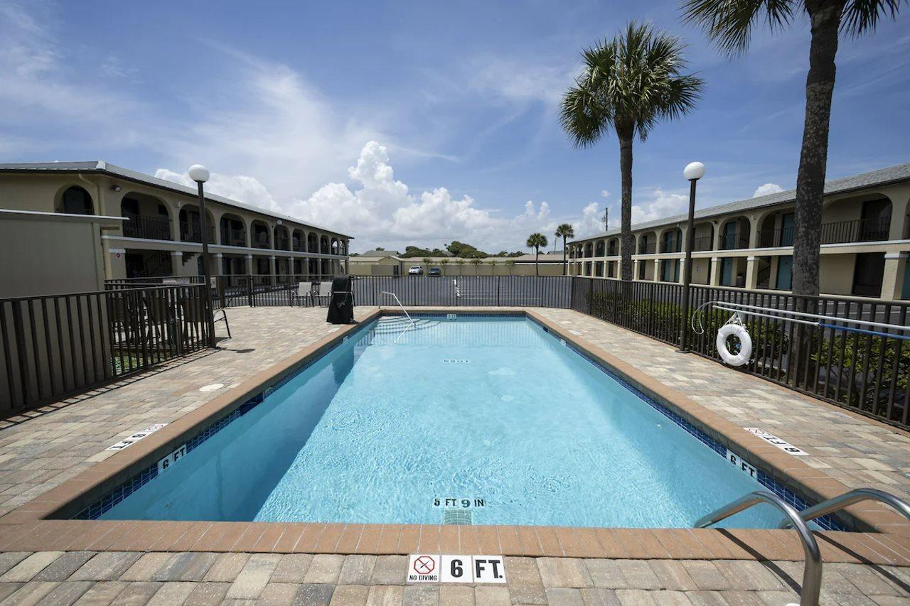 Ocean Breeze Inn St. Augustine Beach Bagian luar foto